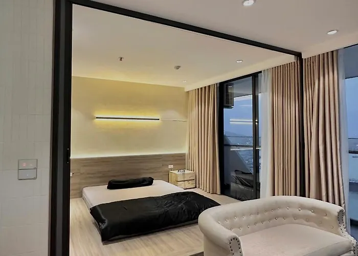 Apartment On 27th & 32nd Floor,ha Long Bay View & Bai Chay Bridge Ha Long