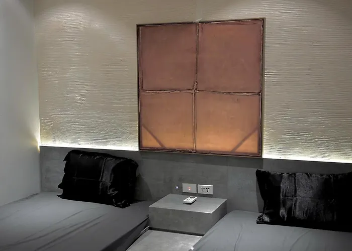 Apartment On 27th & 32nd Floor,ha Long Bay View & Bai Chay Bridge *