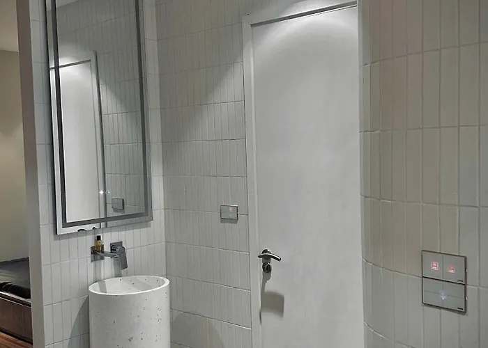 Apartment On 27th & 32nd Floor,ha Long Bay View & Bai Chay Bridge Ha Long
