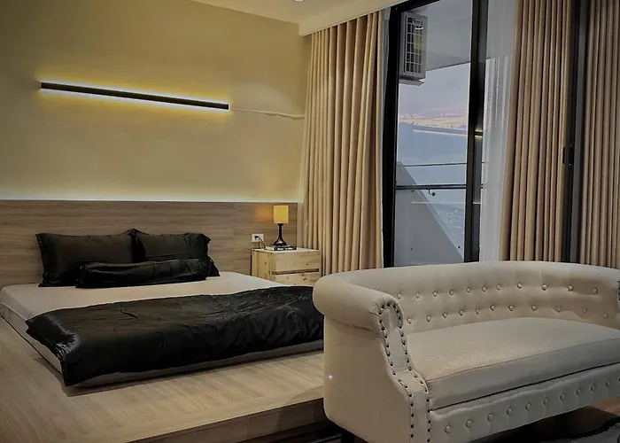Apartment On 27th & 32nd Floor,ha Long Bay View & Bai Chay Bridge Ha Long